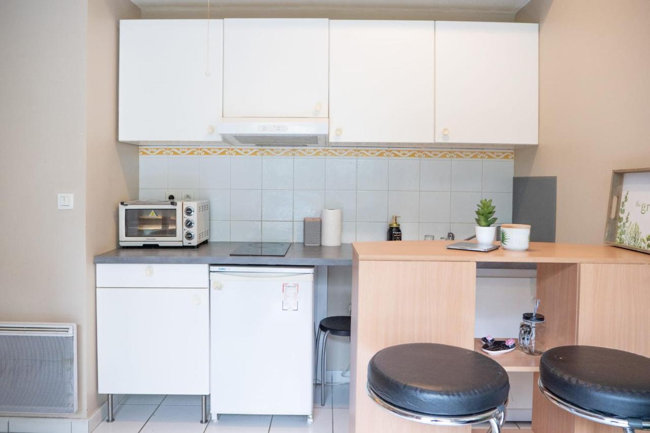 Apartamento Charming studio near JEAN MACÉ Lyon Exterior foto